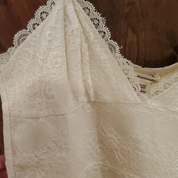 Abercrombie Lace Tank Camisole - Picture 2 of 4